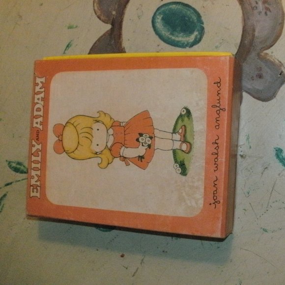 Collectible Vintage 1979 Emily And Adam Books Boxed Set By Joan Walsh Anglund - Picture 5 of 8